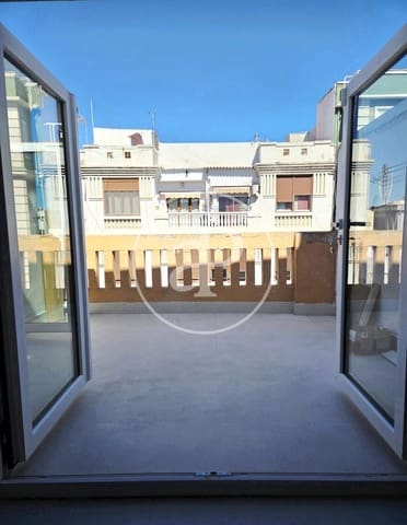 3 makuuhuone Kattohuoneisto vuokrattavana paikassa La Gran Via, Valencia kaupunki - 3 500 € (Ref: 9752120)