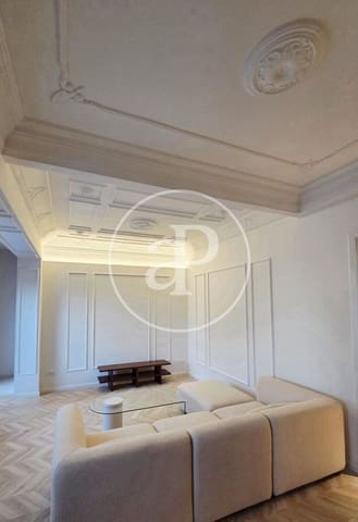 3 makuuhuone Kattohuoneisto vuokrattavana paikassa La Gran Via, Valencia kaupunki - 3 500 € (Ref: 9752120)