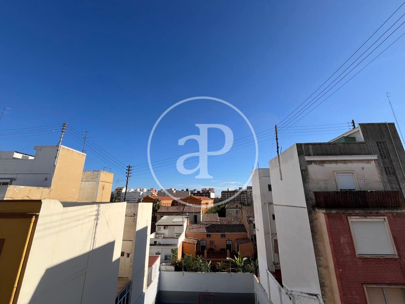 2 bedroom Apartment for rent in Valencia city - € 1,500 (Ref: 9755794)
