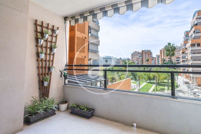 3 soveværelse Lejlighed til leje i Sant Pau, Valencia by med swimmingpool - € 2.100 (Ref: 9755796)