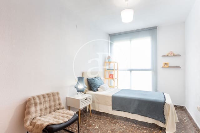 3 soveværelse Lejlighed til leje i Sant Pau, Valencia by med swimmingpool - € 2.100 (Ref: 9755796)