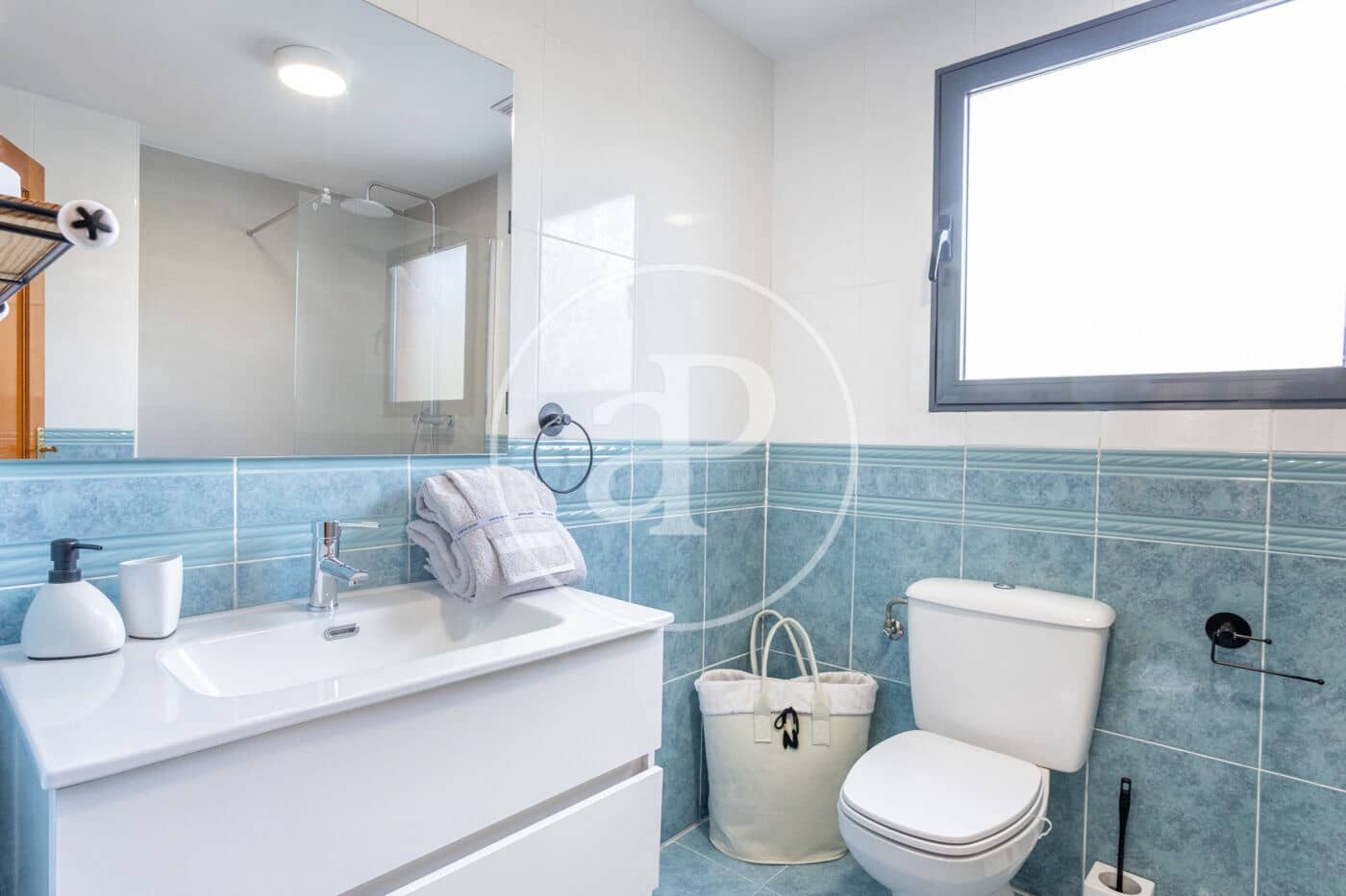 3 soveværelse Lejlighed til leje i Valencia by med swimmingpool - € 2.100 (Ref: 9755796)