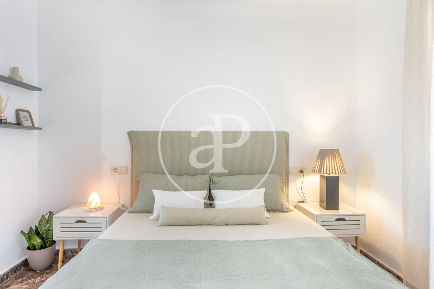 3 soveværelse Lejlighed til leje i Valencia by med swimmingpool - € 2.100 (Ref: 9755796)