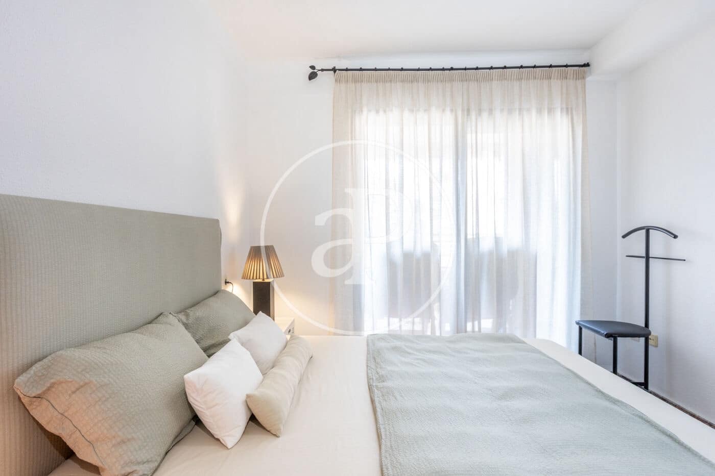 3 soveværelse Lejlighed til leje i Valencia by med swimmingpool - € 2.100 (Ref: 9755796)