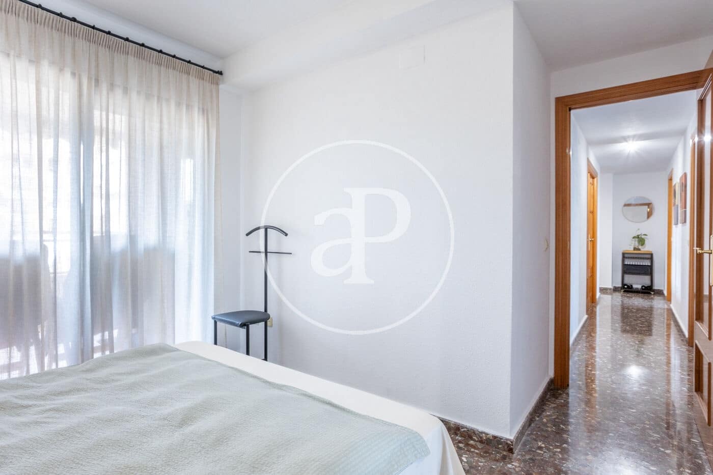 3 soveværelse Lejlighed til leje i Valencia by med swimmingpool - € 2.100 (Ref: 9755796)