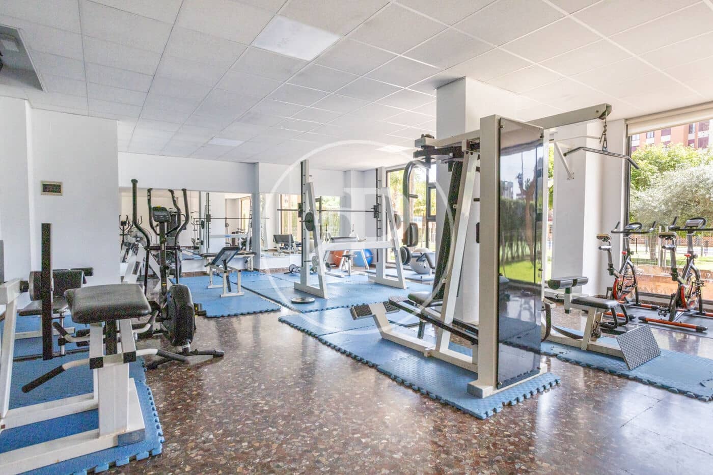 3 soveværelse Lejlighed til leje i Valencia by med swimmingpool - € 2.100 (Ref: 9755796)