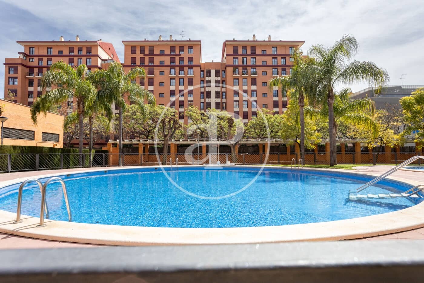 3 soveværelse Lejlighed til leje i Valencia by med swimmingpool - € 2.100 (Ref: 9755796)