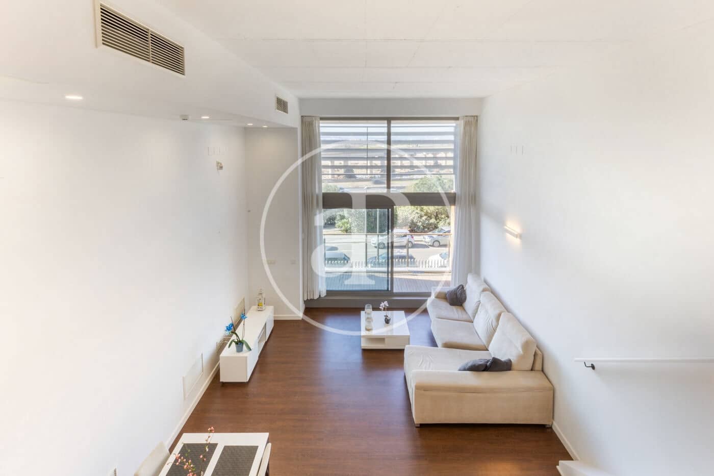 1 makuuhuone Huvila vuokrattavana paikassa Valencia kaupunki mukana uima-altaan - 1 200 € (Ref: 9755798)