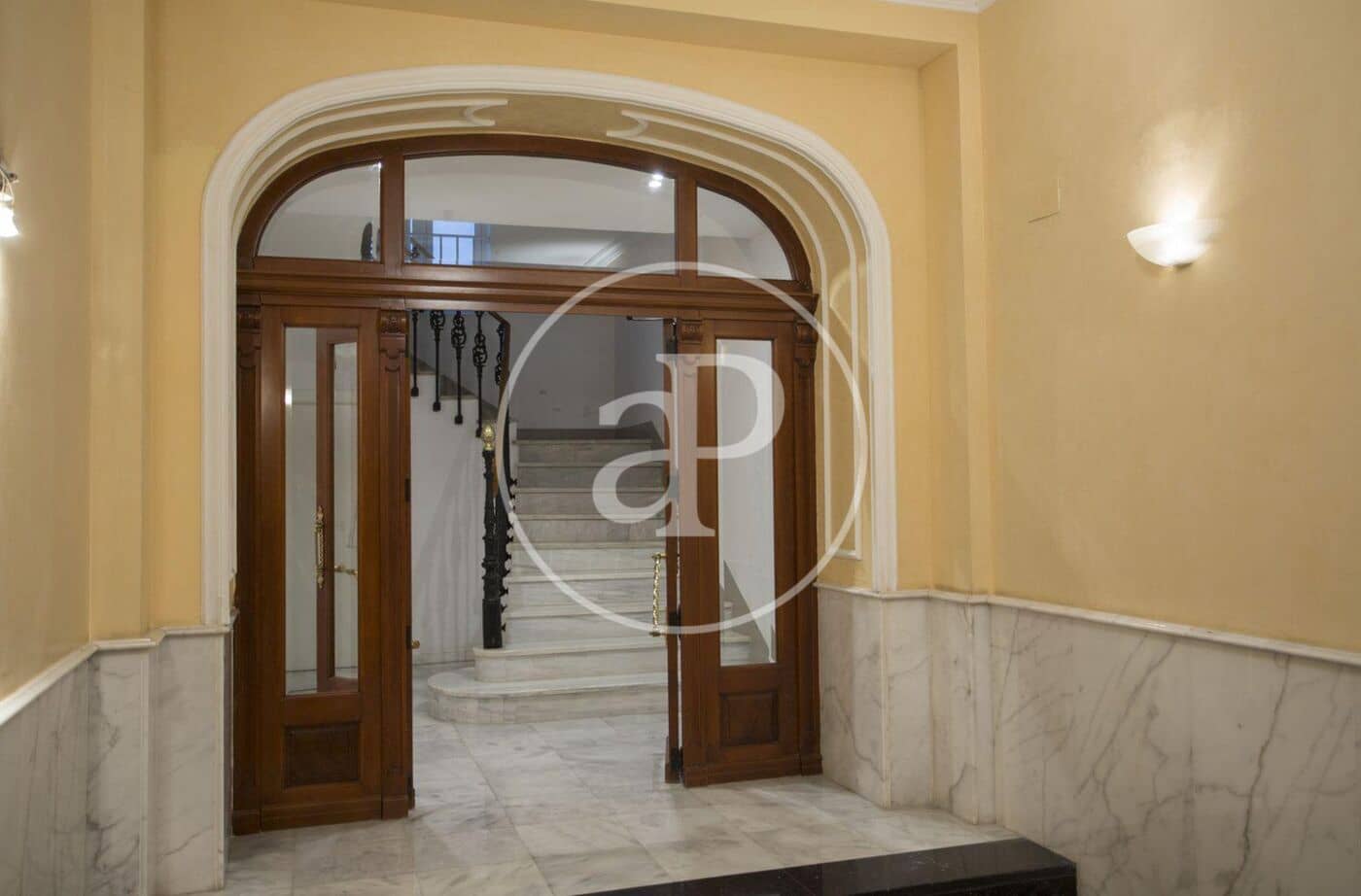 1 soveværelse Lejlighed til leje i Valencia by - € 1.250 (Ref: 9755799)