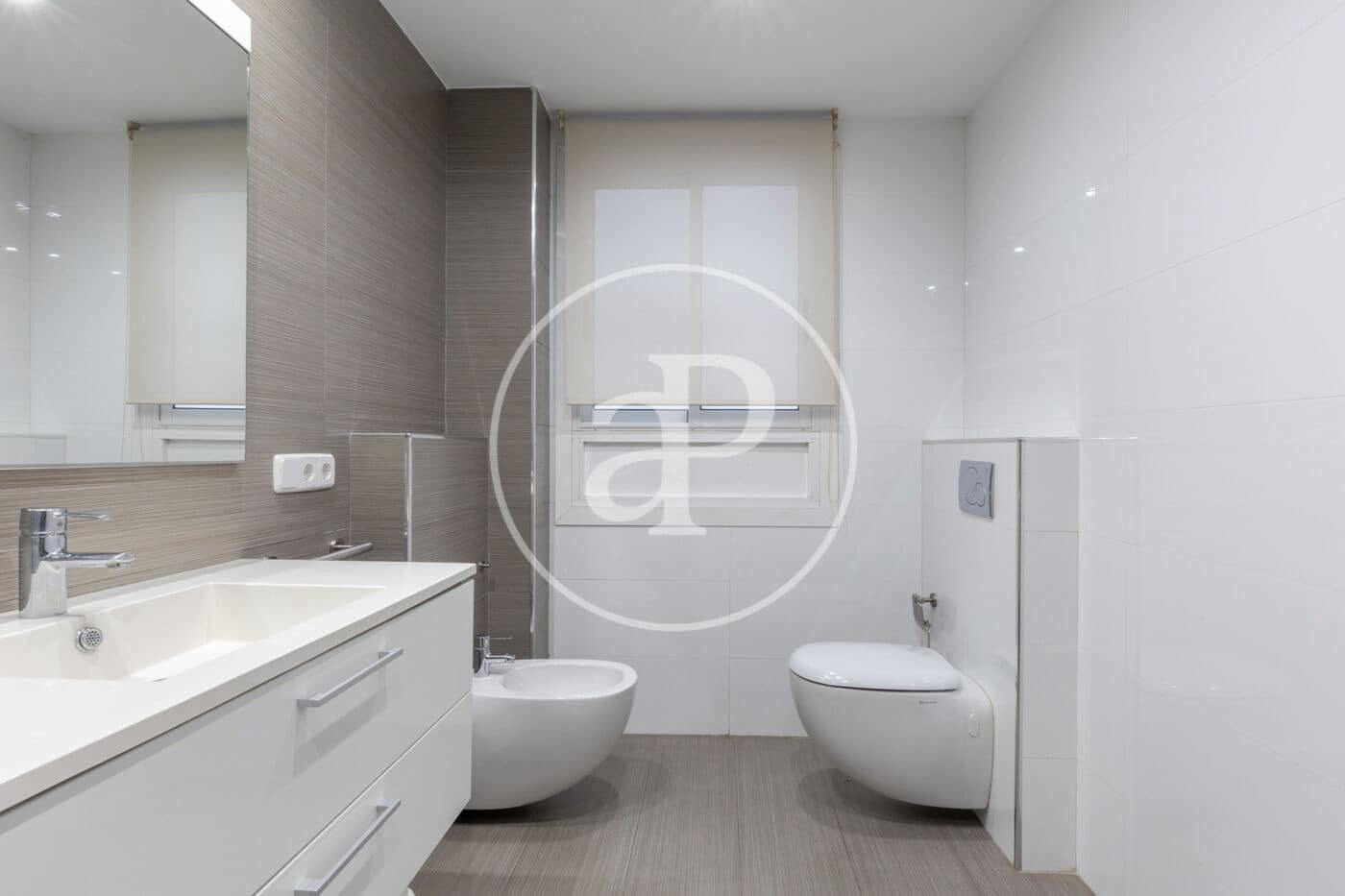 4 soveværelse Lejlighed til leje i Valencia by - € 2.500 (Ref: 9758868)