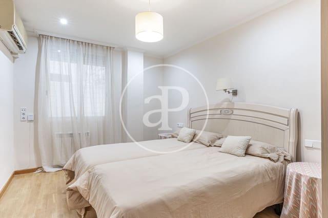 4 quarto Apartamento para arrendar em El Pla del Remei, Valência cidade - 2 500 € (Ref: 9758868)