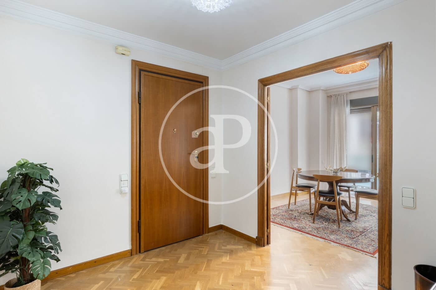 4 soveværelse Lejlighed til leje i Valencia by - € 2.500 (Ref: 9758868)