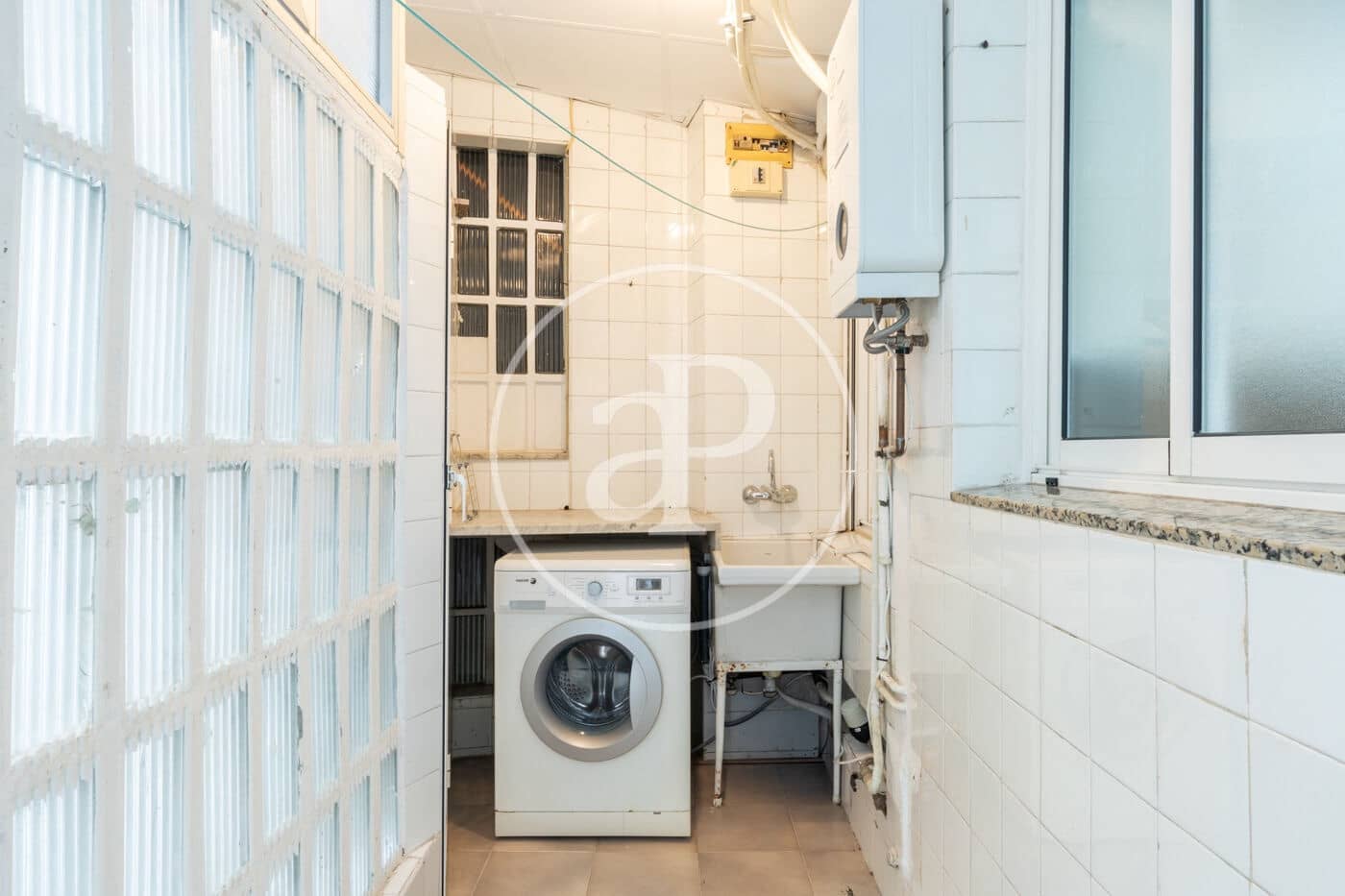 4 soveværelse Lejlighed til leje i Valencia by - € 2.500 (Ref: 9758868)