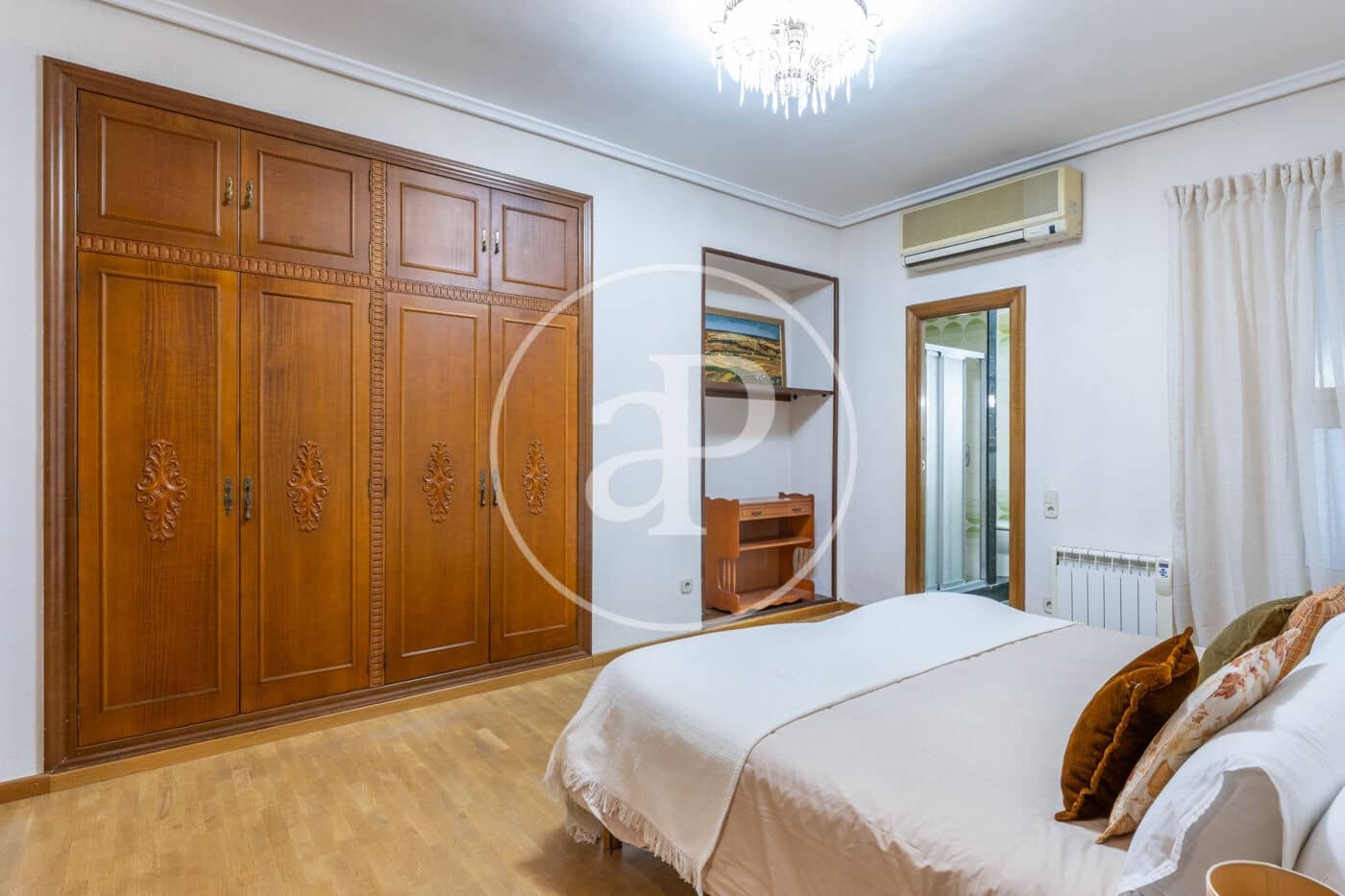 4 soveværelse Lejlighed til leje i Valencia by - € 2.500 (Ref: 9758868)