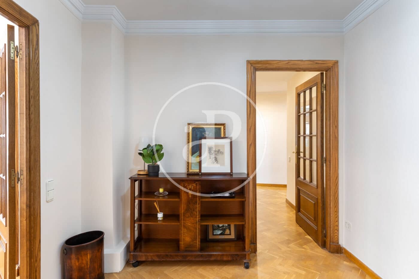 4 soveværelse Lejlighed til leje i Valencia by - € 2.500 (Ref: 9758868)