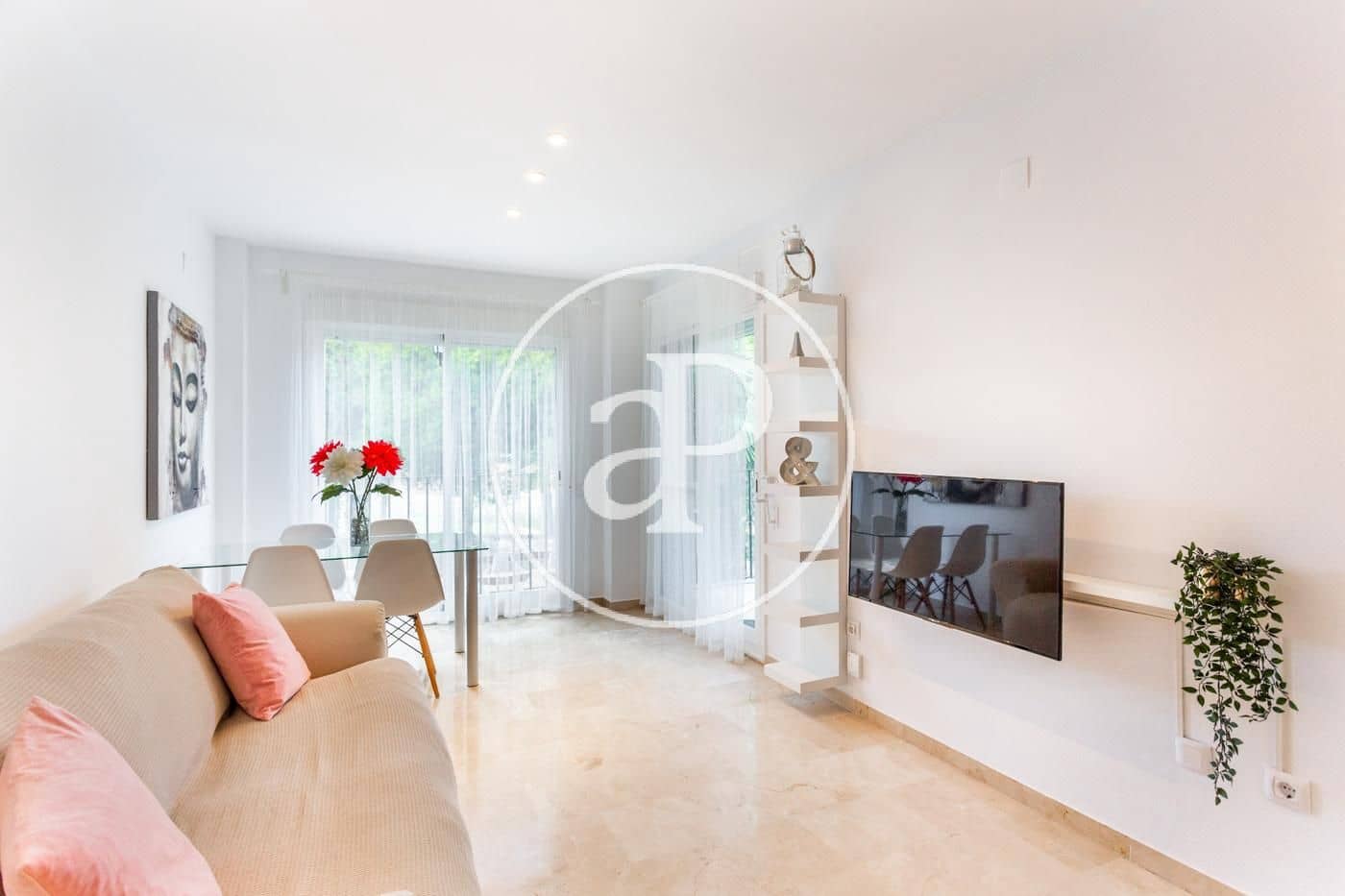 Appartement de 2 chambres à louer à Chiva avec piscine - 1 200 € (Ref: 9758869)