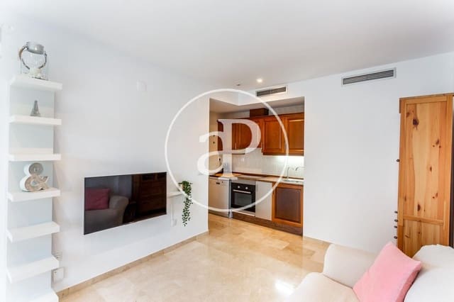 2 soverom Leilighet til leie i Chiva med svømmebasseng - € 1 200 (Ref: 9758869)