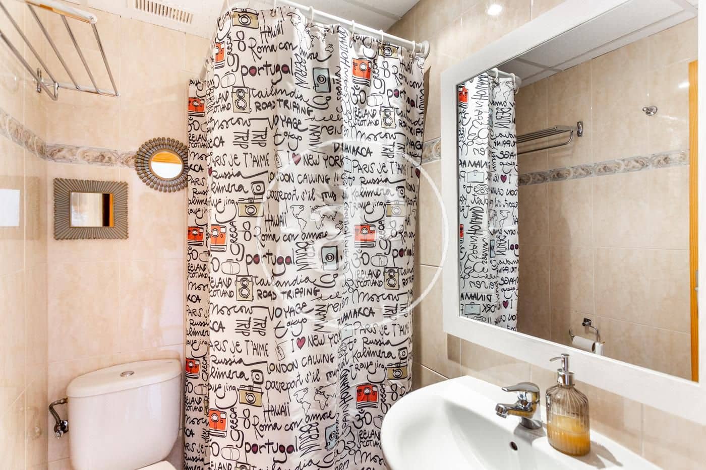 Appartement de 2 chambres à louer à Chiva avec piscine - 1 200 € (Ref: 9758869)