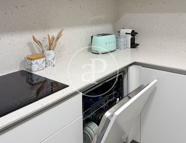 2 slaapkamer Appartement te koop in La Gran Via, Valencia stad - € 570.000 (Ref: 9758870)