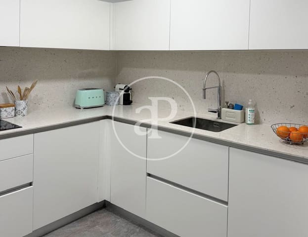 2 slaapkamer Appartement te koop in La Gran Via, Valencia stad - € 570.000 (Ref: 9758870)