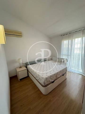 4 sypialnia Willa do wynajęcia w La Pobla de Vallbona z basenem - 2 200 € (Ref: 9758871)