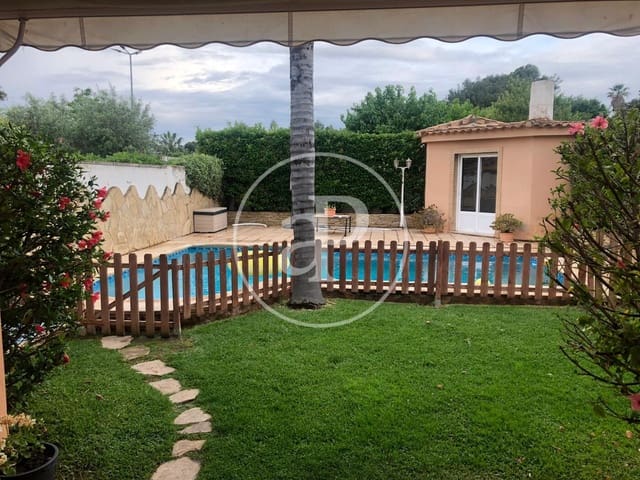 4 sypialnia Willa do wynajęcia w La Pobla de Vallbona z basenem - 2 200 € (Ref: 9758871)