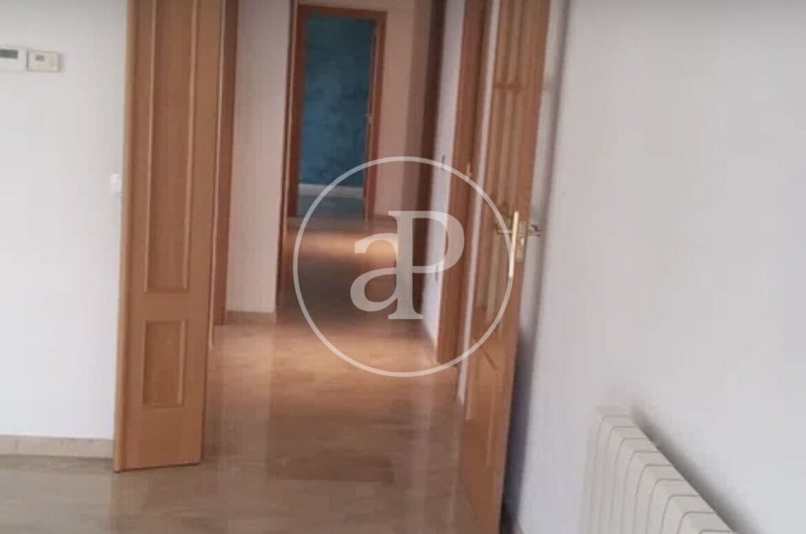 4 sypialnia Apartament do wynajęcia w Miasto Walencja z basenem - 2 200 € (Ref: 9758872)