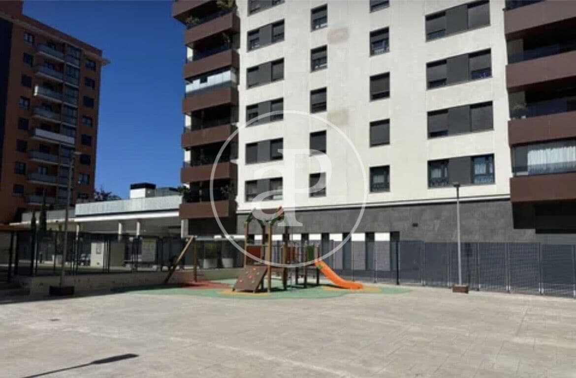 4 sypialnia Apartament do wynajęcia w Miasto Walencja z basenem - 2 200 € (Ref: 9758872)