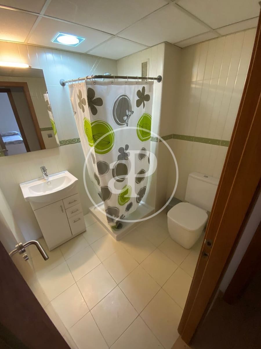 2 bedroom Penthouse for rent in Torrent with pool - € 1,800 (Ref: 9762055)