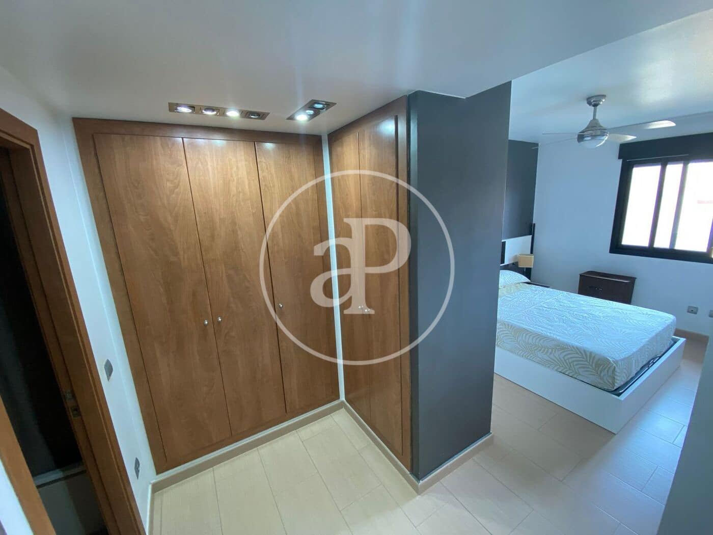 2 bedroom Penthouse for rent in Torrent with pool - € 1,800 (Ref: 9762055)