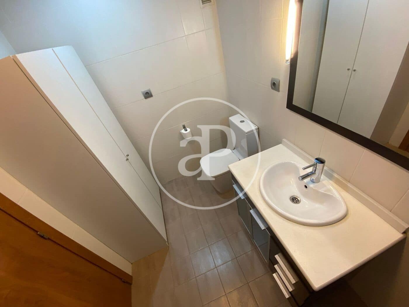 2 bedroom Penthouse for rent in Torrent with pool - € 1,800 (Ref: 9762055)