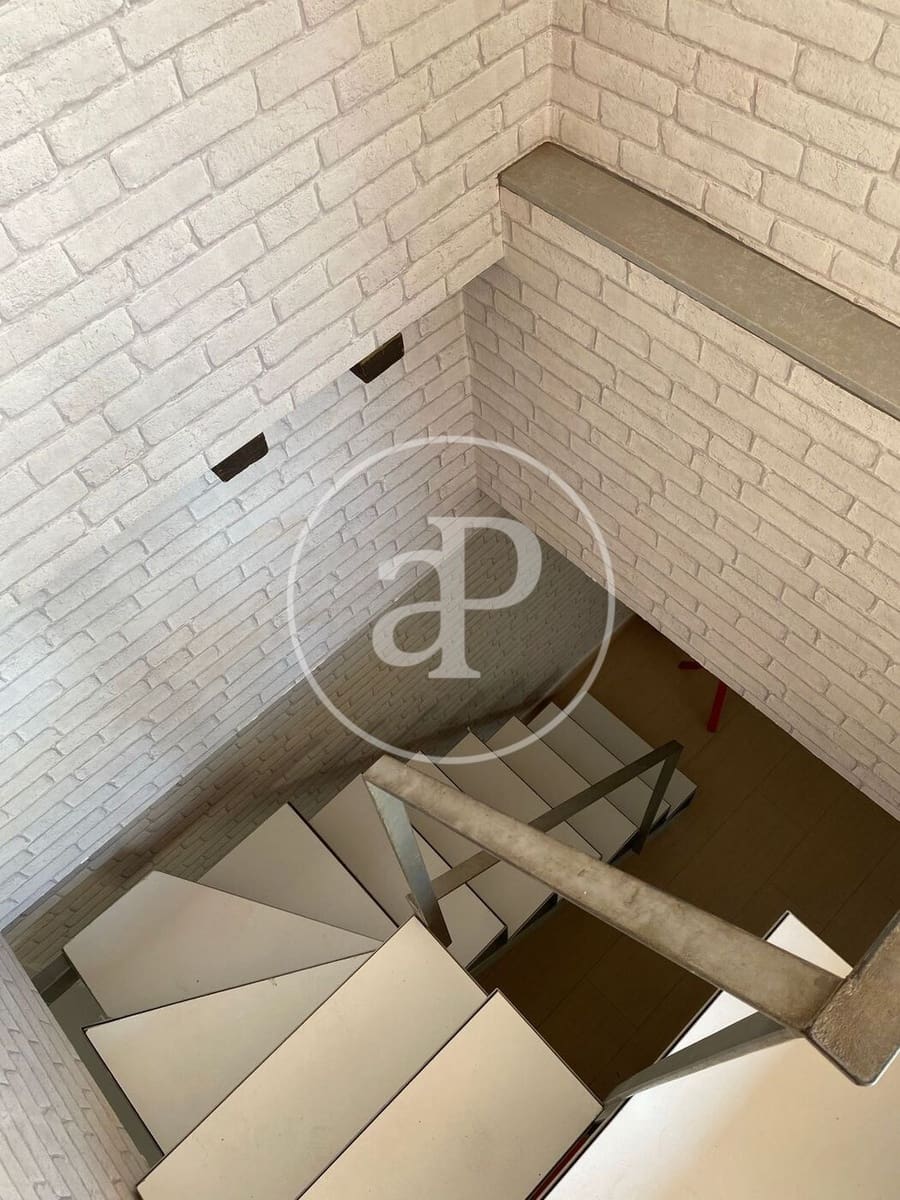 2 bedroom Penthouse for rent in Torrent with pool - € 1,800 (Ref: 9762055)