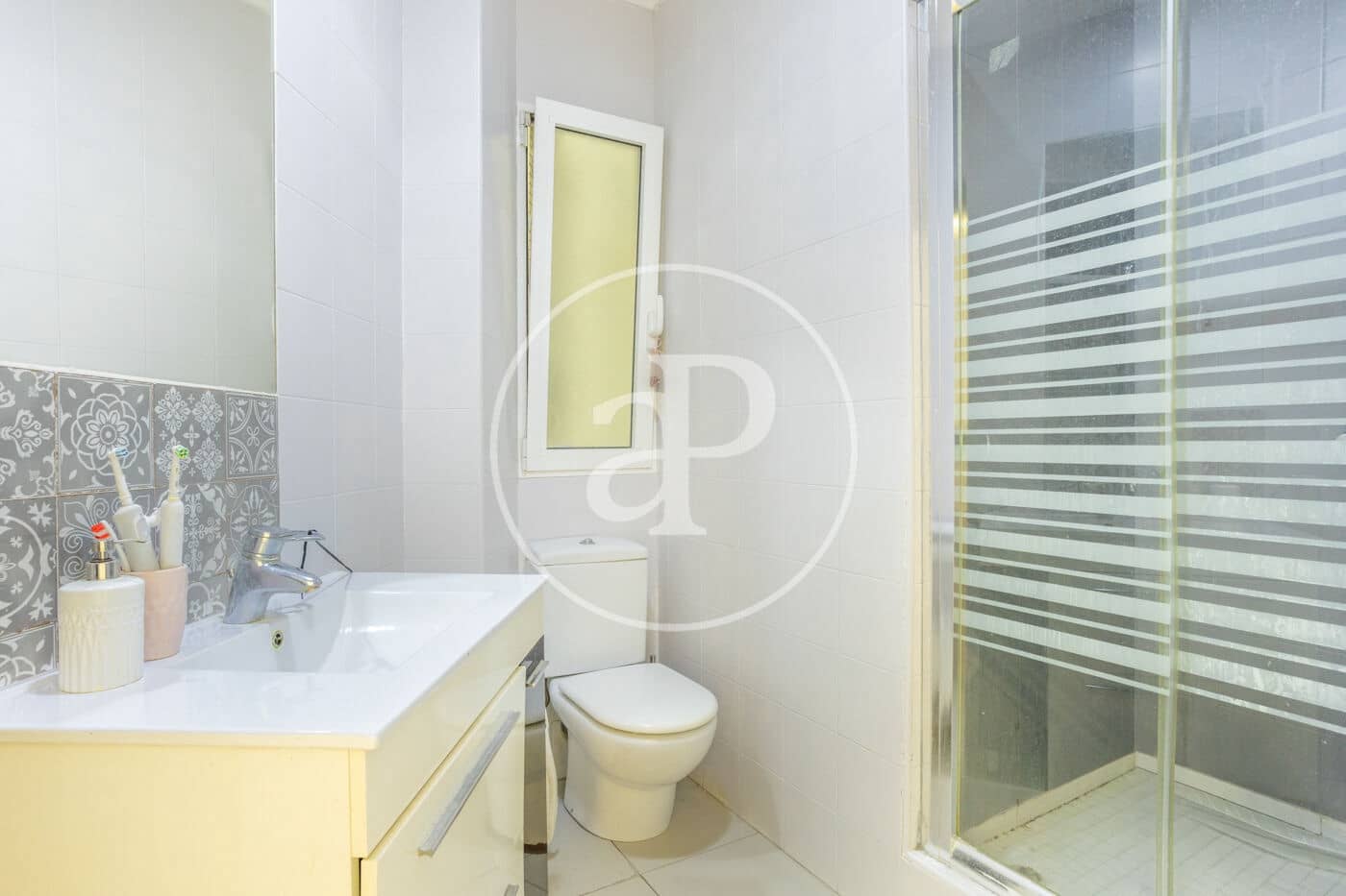 4 bedroom Apartment for rent in Valencia city - € 2,500 (Ref: 9762057)