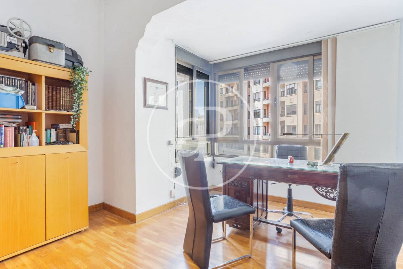 4 bedroom Apartment for rent in Valencia city - € 2,500 (Ref: 9762057)