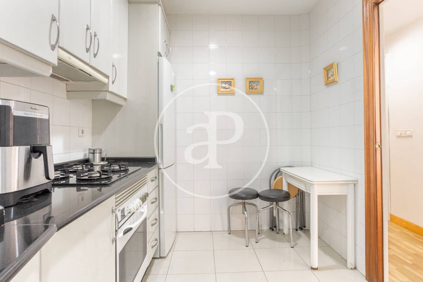 4 bedroom Apartment for rent in Valencia city - € 2,500 (Ref: 9762057)