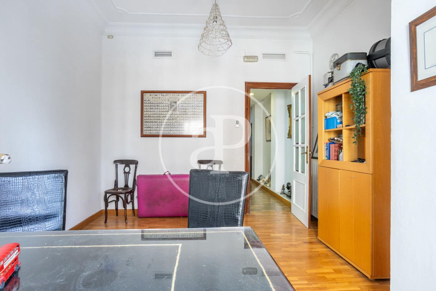 4 bedroom Apartment for rent in Valencia city - € 2,500 (Ref: 9762057)