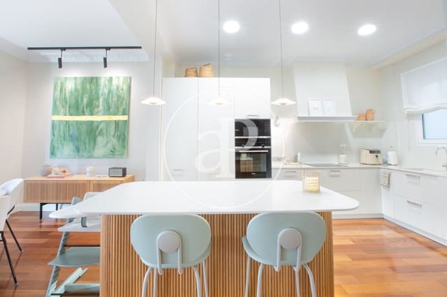 3 bedroom Apartment for sale in La Gran Via, Valencia city - € 820,000 (Ref: 9762058)