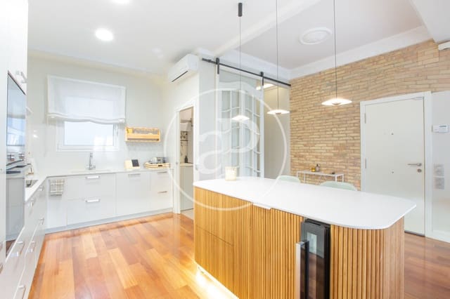 3 bedroom Apartment for sale in La Gran Via, Valencia city - € 820,000 (Ref: 9762058)