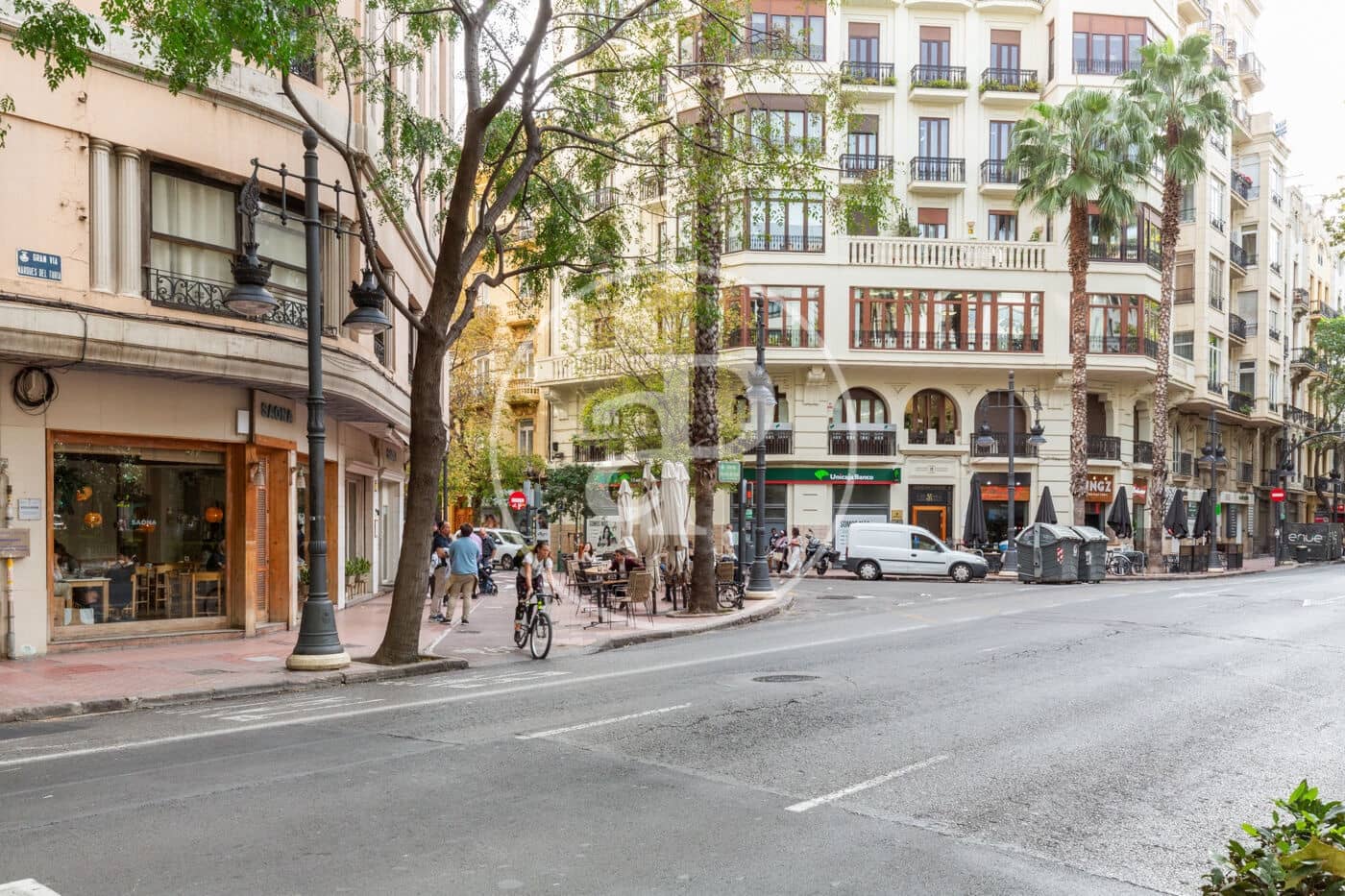 3 bedroom Apartment for sale in Valencia city - € 820,000 (Ref: 9762058)