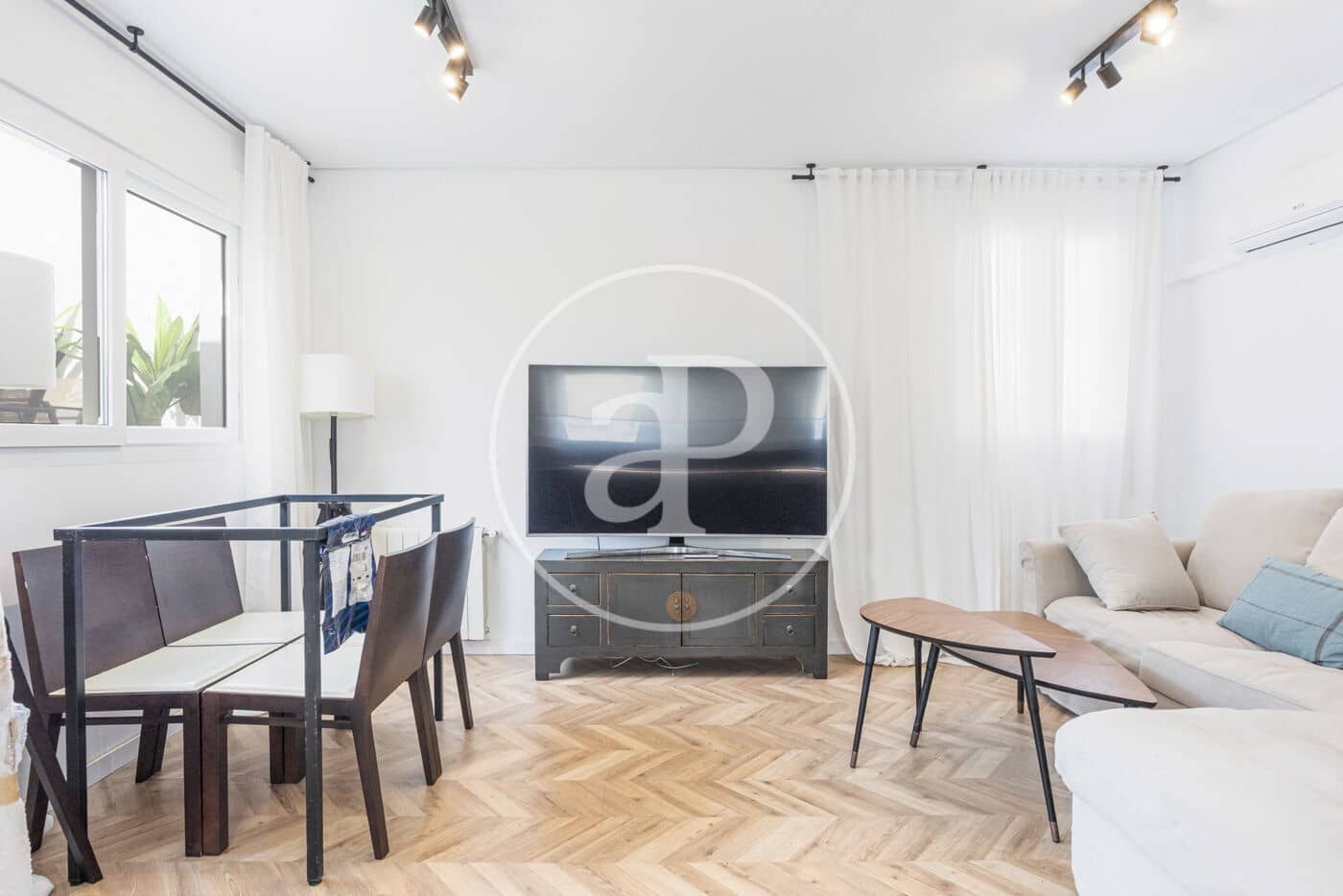 2 soveværelse Lejlighed til leje i Valencia by - € 2.400 (Ref: 9762059)