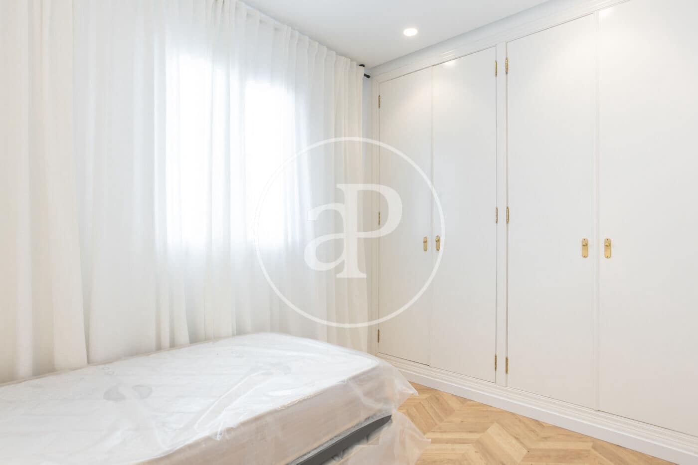 2 soveværelse Lejlighed til leje i Valencia by - € 2.400 (Ref: 9762059)