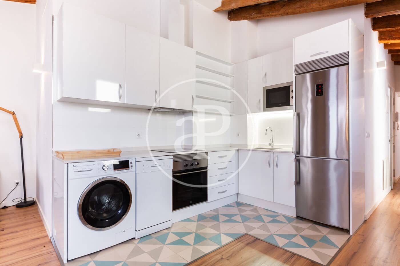 1 soverom Penthouse til leie i Valencia by - € 1 600 (Ref: 9773151)