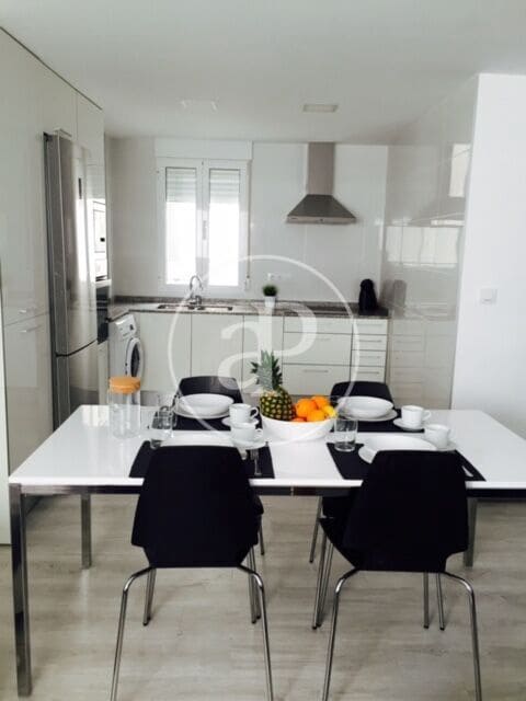 5 makuuhuone Huoneisto vuokrattavana paikassa Valencia kaupunki - 2 270 € (Ref: 9773152)