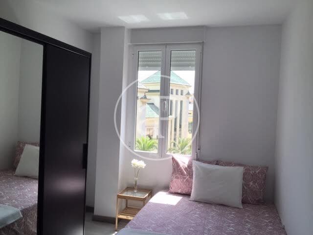 5 makuuhuone Huoneisto vuokrattavana paikassa Valencia kaupunki - 2 270 € (Ref: 9773152)