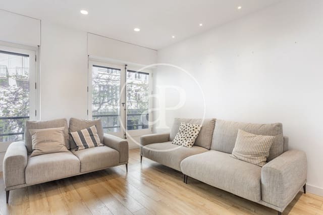 3 sovrum Lägenhet att hyra i El Pla del Remei, Valencia stad - 2 500 € (Ref: 9778256)