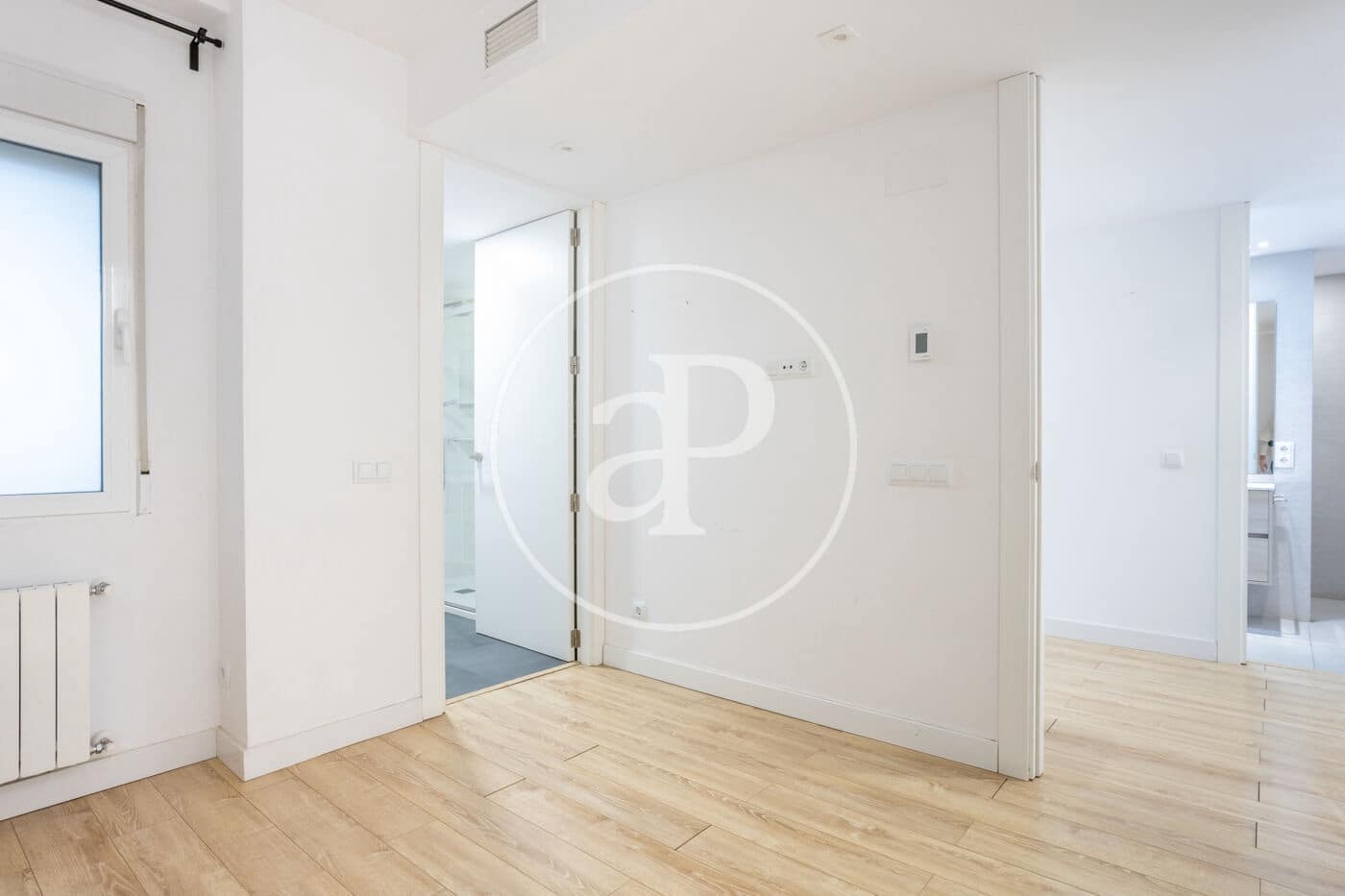 3 sovrum Lägenhet att hyra i Valencia stad - 2 500 € (Ref: 9778256)