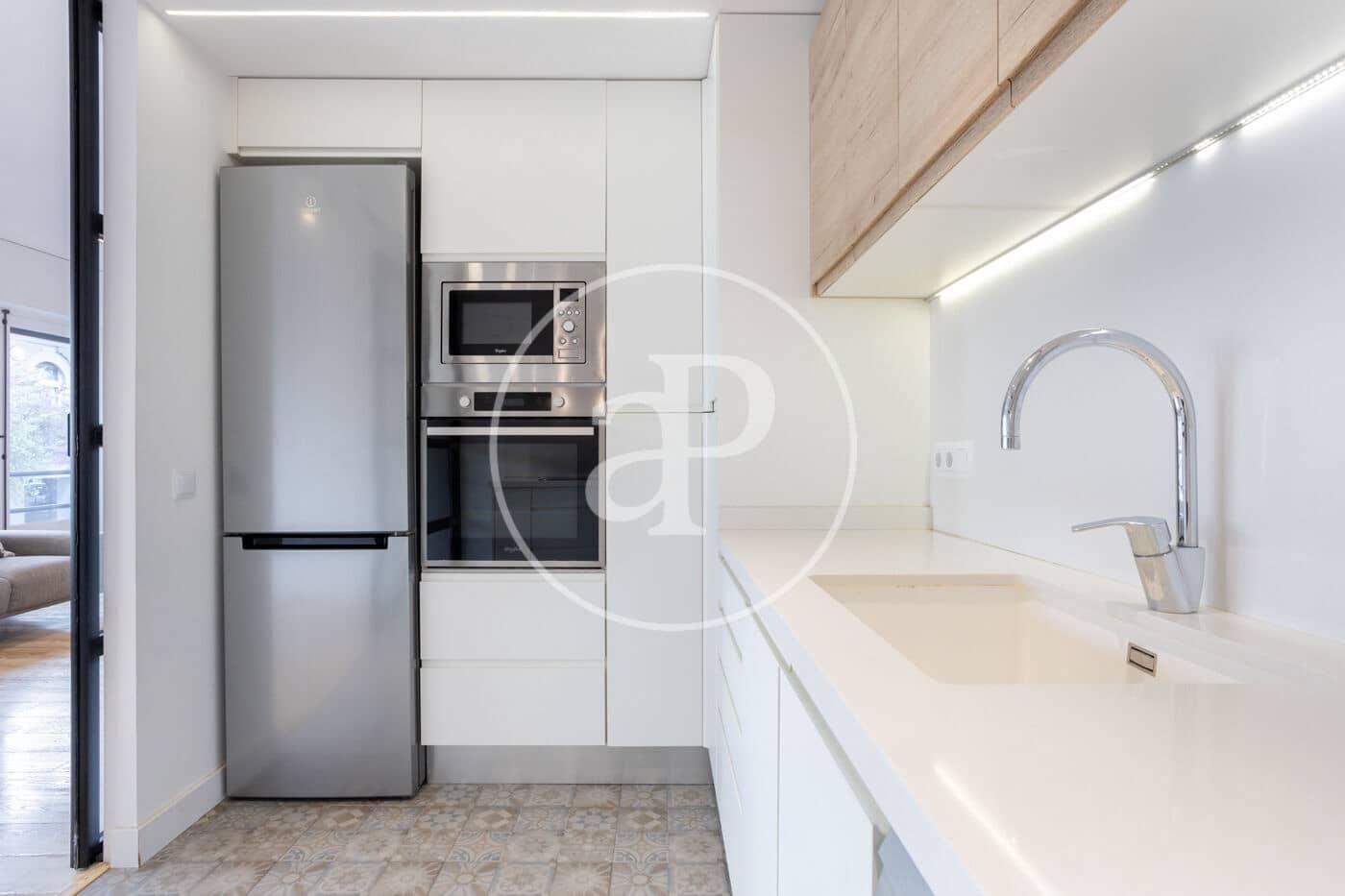 3 sovrum Lägenhet att hyra i Valencia stad - 2 500 € (Ref: 9778256)
