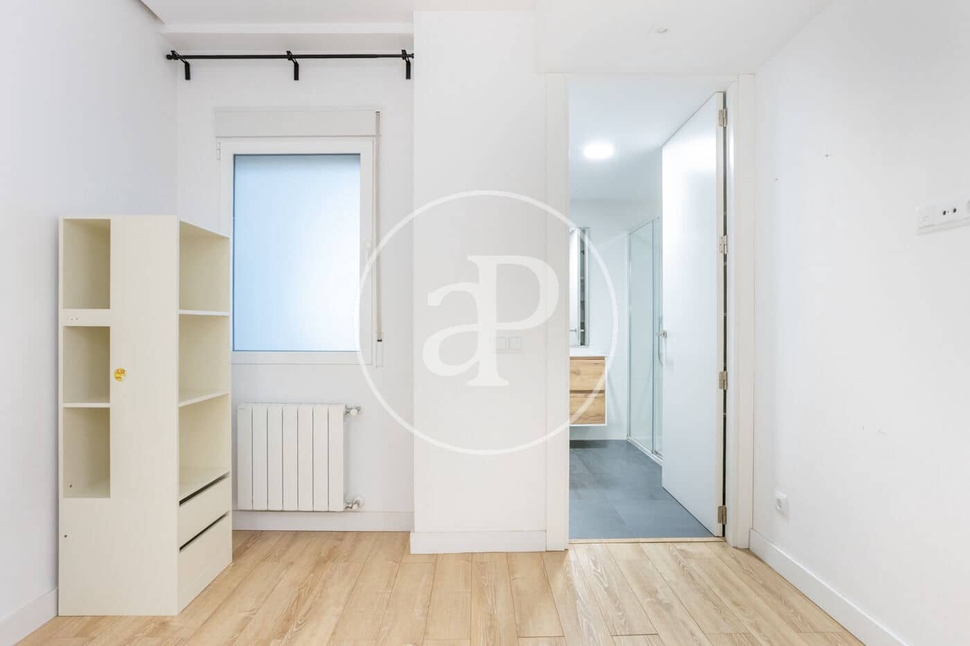 3 sovrum Lägenhet att hyra i Valencia stad - 2 500 € (Ref: 9778256)