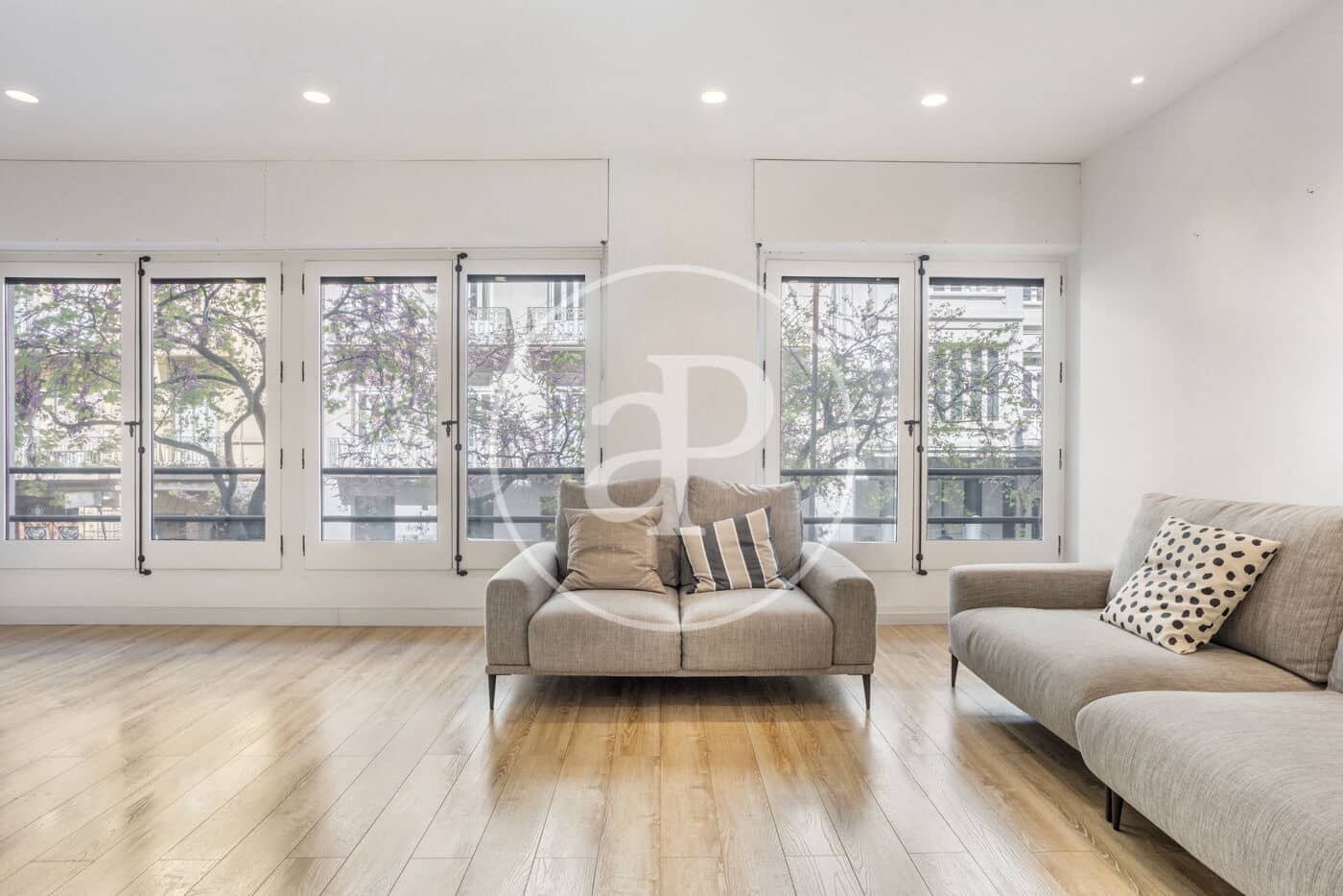 3 sovrum Lägenhet att hyra i Valencia stad - 2 500 € (Ref: 9778256)