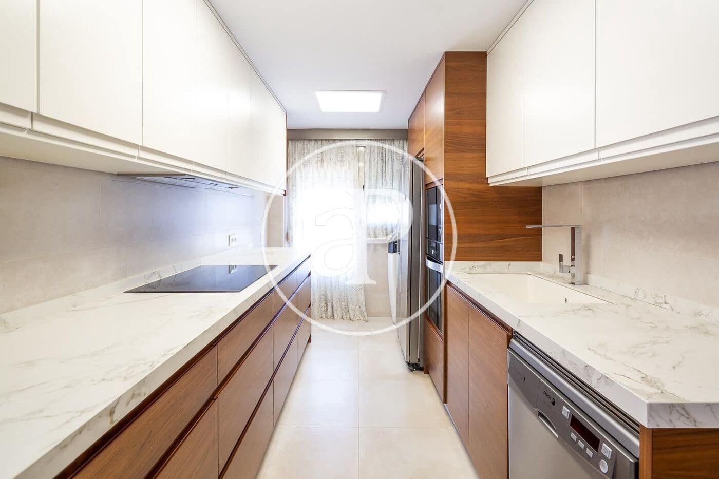 3 soverom Leilighet til leie i Valencia by med svømmebasseng garasje - € 1 950 (Ref: 9778257)